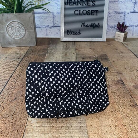 Thirty One Mini Zipper Pouch Lil Scribble - Picture 1 of 11